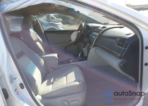 2012 Toyota Camry Xle z USA, uszkodzony, nr VIN 4T4BF1FK6CR256096